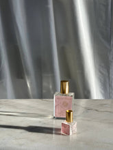 Load image into Gallery viewer, Kelly + Jones - Mezcal Perfume Oil: Flora
