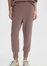 Load image into Gallery viewer, Varley Slim Cuff Pant- Antelope
